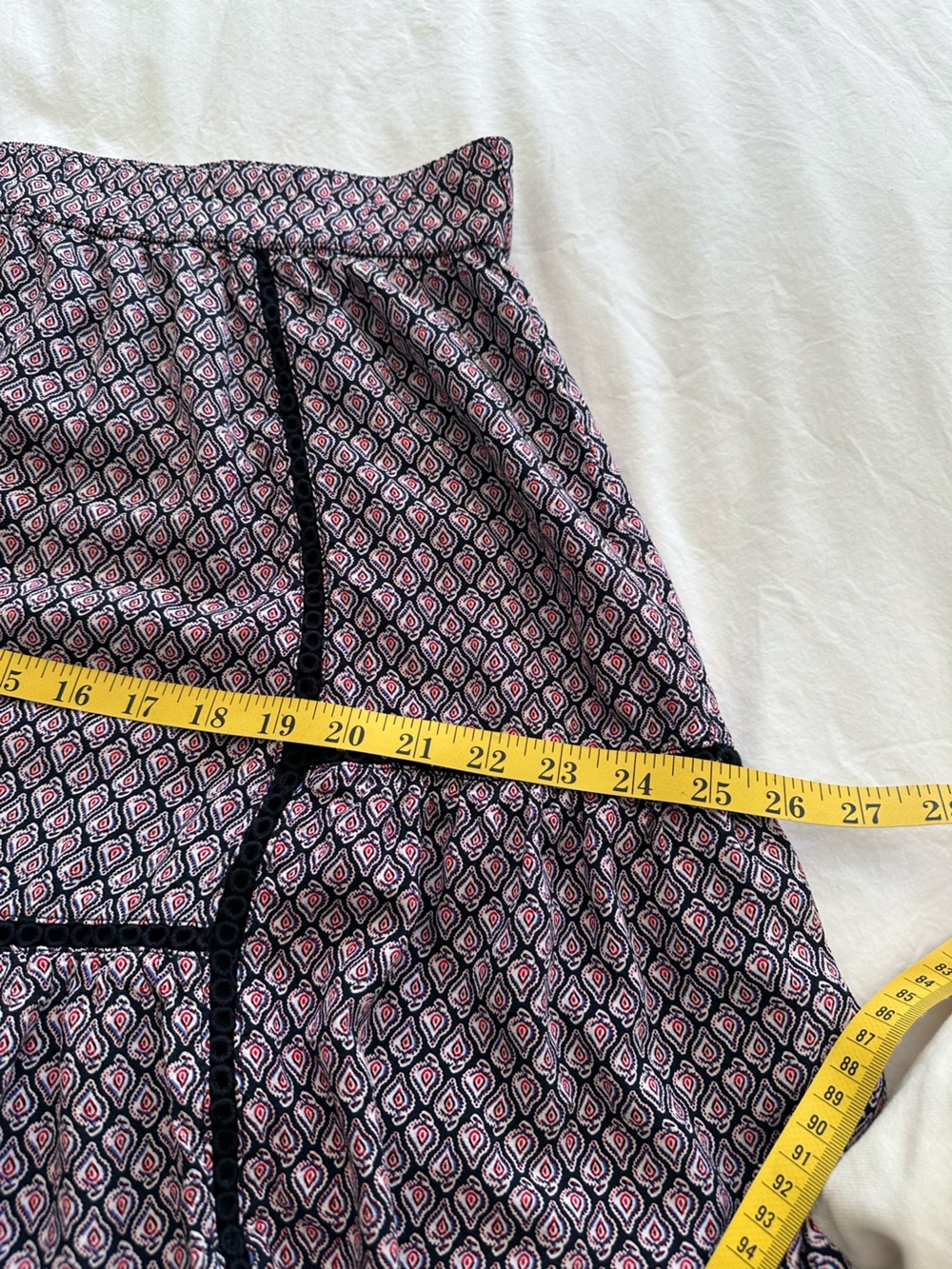 LOFT Pink Patterned Tiered A-Line Skirt with Black Trim, size large - Picture 6 of 10